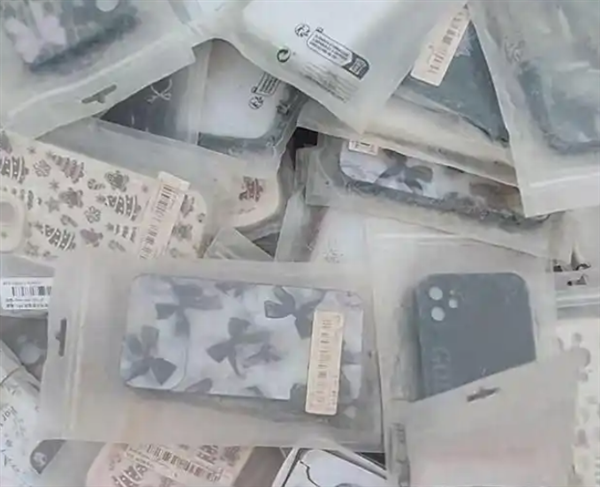 体育社区-9.9元手机壳抽检合格率不足5% 铅超标1550倍 使用有肾衰竭致癌风险